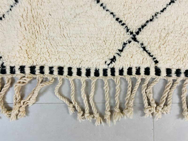 Beni ourain oroccan rug 10