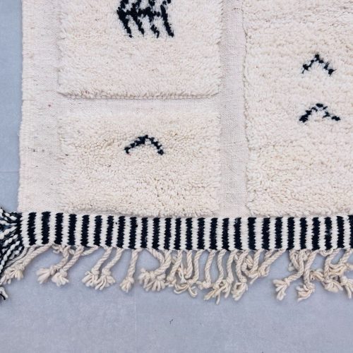 Beni ourain rug 6 7c132673 37d1 4520 bc96 aa4899301ee5