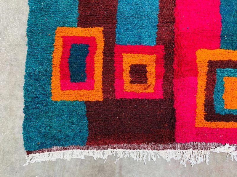 Bold moroccan rug 4