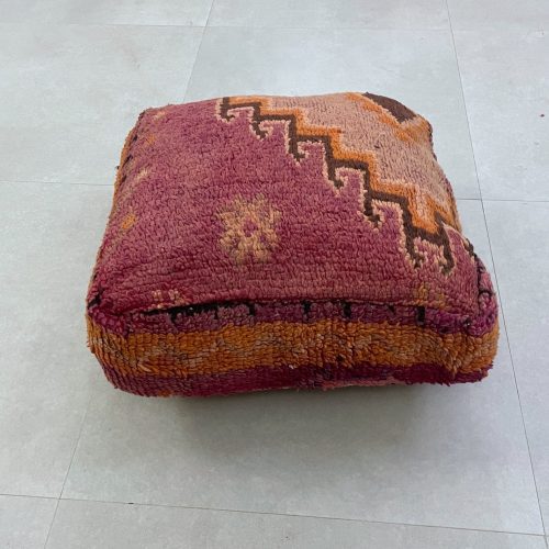 Kilim pouf 5 95d1affe e150 4acd 94ff 9cd2716716ef