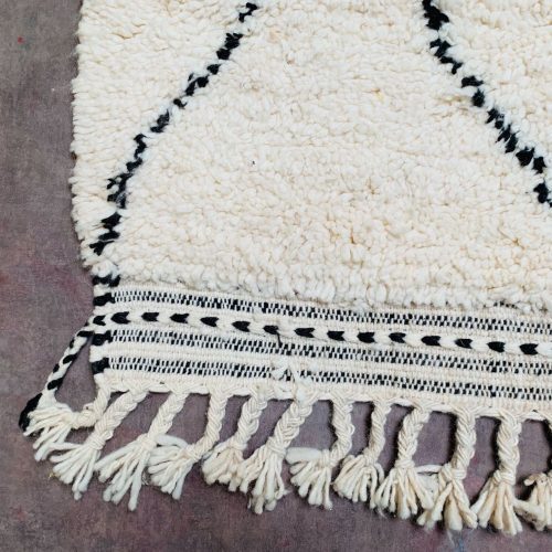 Moroccan rug 5 c70a1c62 380e 40f0 b914 5b54cc9a9f8d