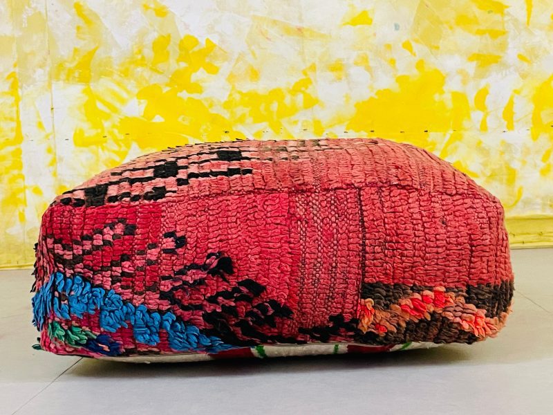 Moroccan woolen pouf 1