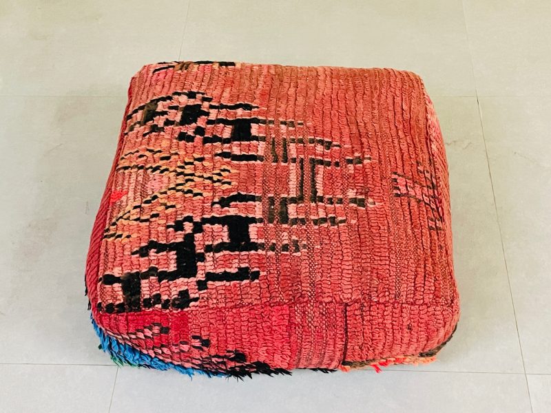 Moroccan woolen pouf 6