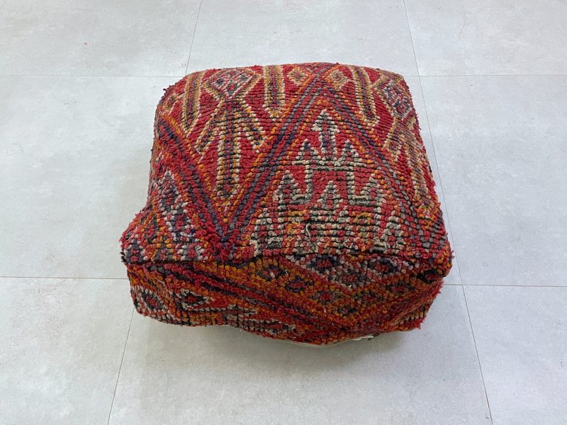 POUFS 10 6b7f3fb6 1029 453e 8e5d 94239be914ba