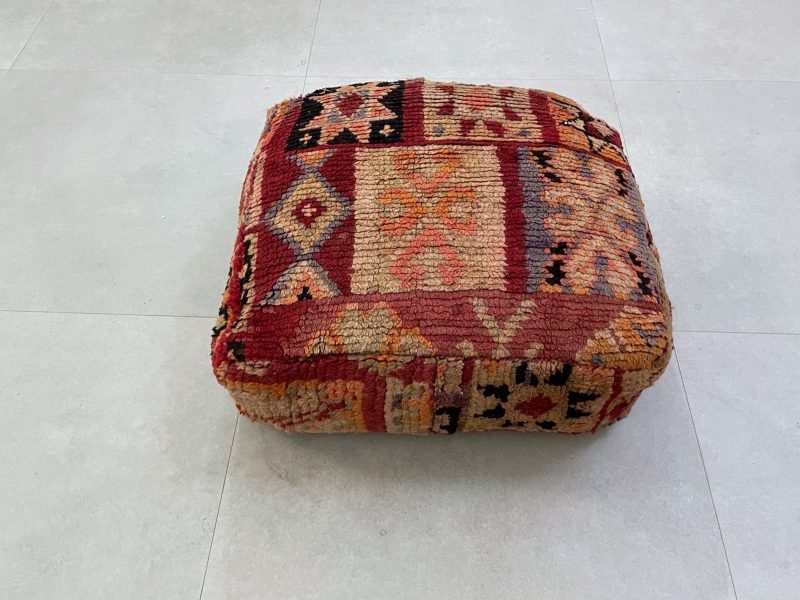 POUFS 1 464f5f1b d5d3 493a 9423 5815d4fb9df2