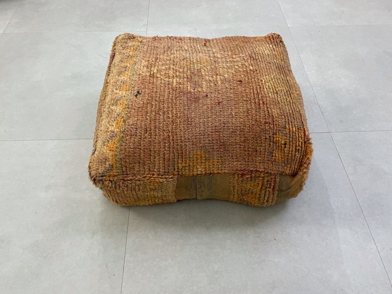 POUFS 2 4aae564c 80e1 4e3e 8f30 ccd3af5896d6