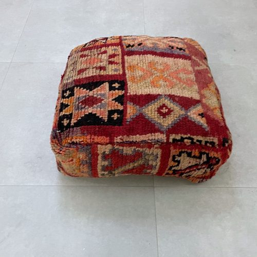 POUFS 4 fdeb28d9 9e48 4ee2 8bb9 a9207b177fb0