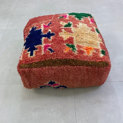 POUFS 5 135b1eb6 3c86 4c3a 9741 33e7018da914