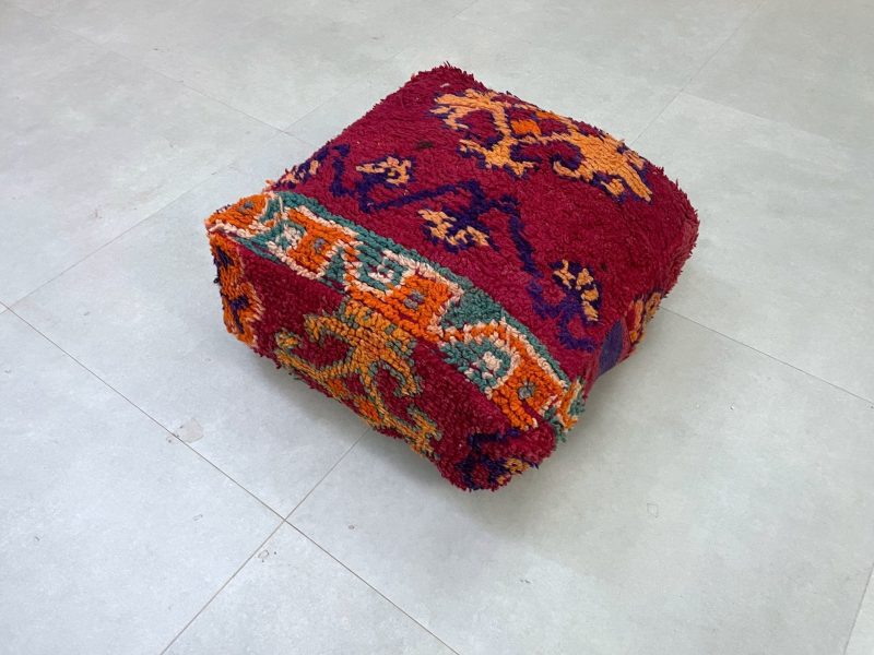 POUFS 6 4df465d9 8183 4389 b770 a1691ab02803