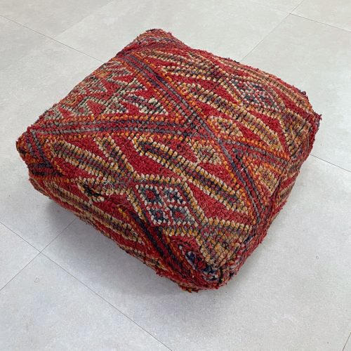 POUFS 6 785c5d57 2a2e 4b3c ba00 a48ee945aa4d