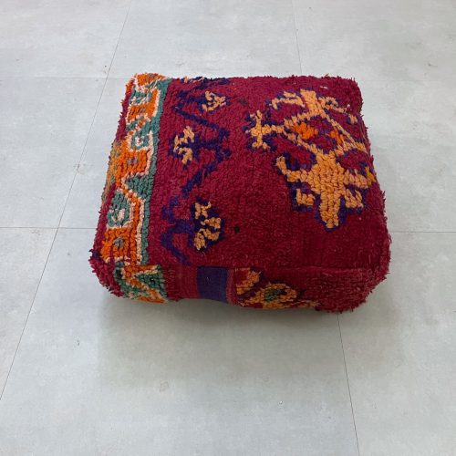 POUFS 7 f5a90a9c 0c73 4d01 b4eb d93035286596