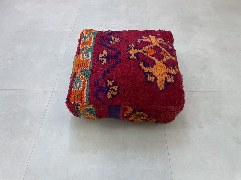 POUFS 7 f5a90a9c 0c73 4d01 b4eb d93035286596