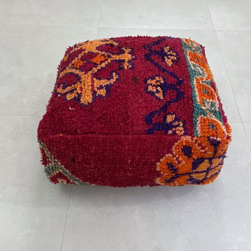 POUFS 8 62ac8701 a47b 48c7 b380 579b79250e06