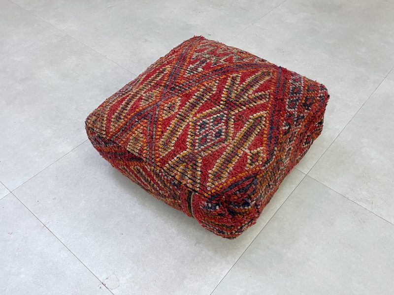 POUFS 8 7921c214 6127 4262 9e64 b1be0a601ee9