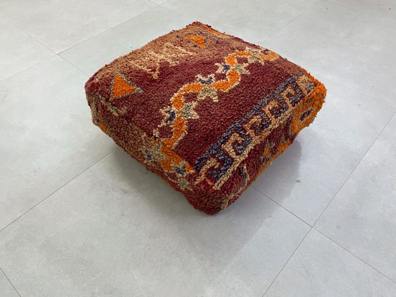 POUFS 9 f6259a01 2cc4 4898 99e6 96910eddf15a