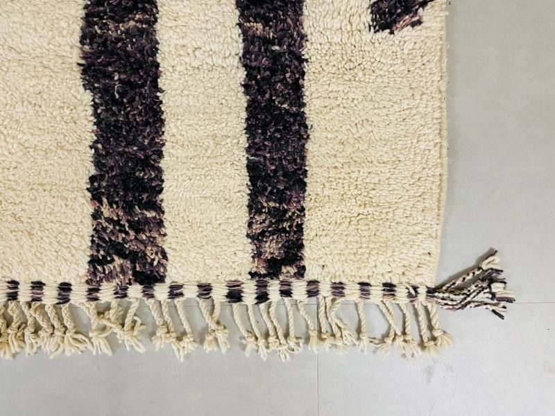 White woolen rug 4