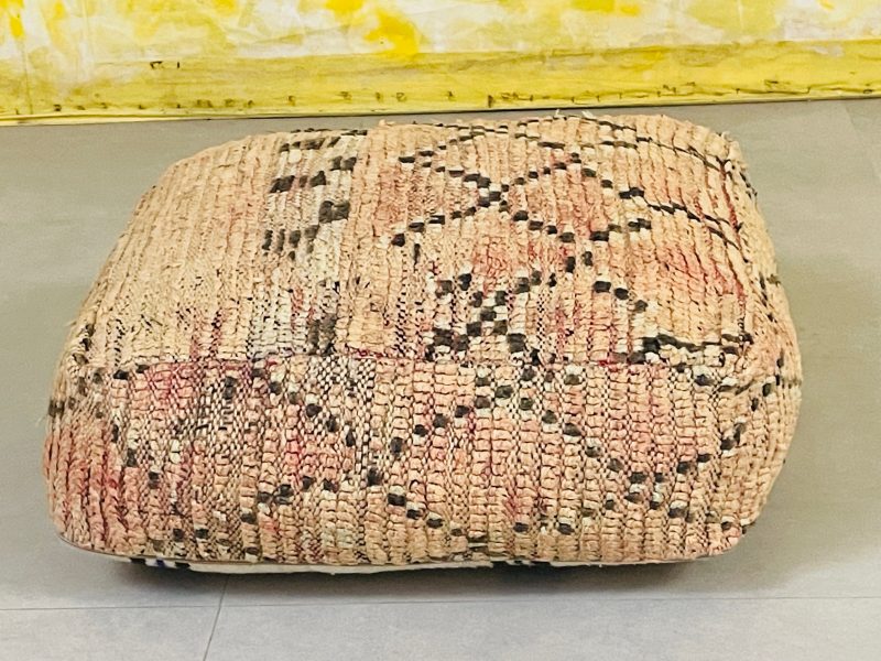 beige pouf 4