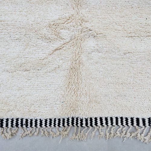 beni ourian rug 15 ec268cf3 d273 4653 84d2 9bc69aa5593d