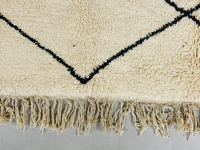 black diamonds rug 3 00f0bde0 0407 46b5 87fa efba6b717a47