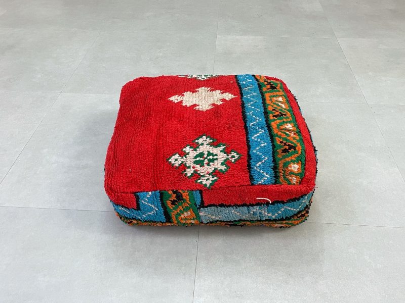 moroccan pouf 3 337feb65 58cd 4301 8e13 d9afccb5ce14