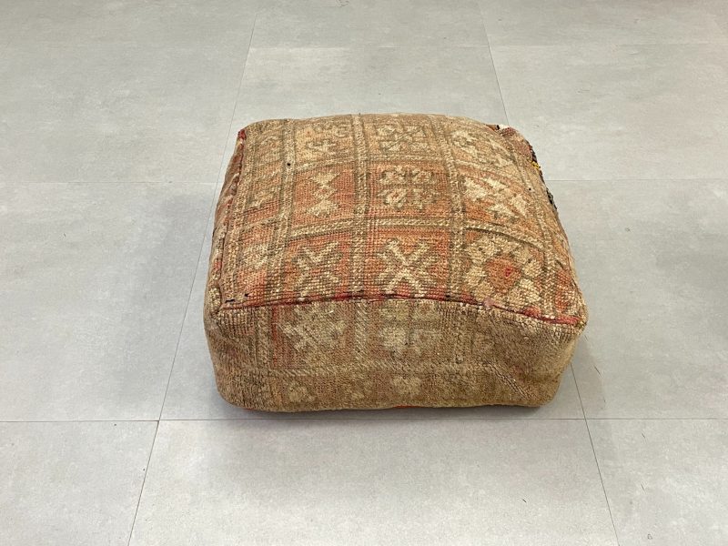 moroccan pouf 6 f4865907 5b8f 4057 b15a d66320ff739a