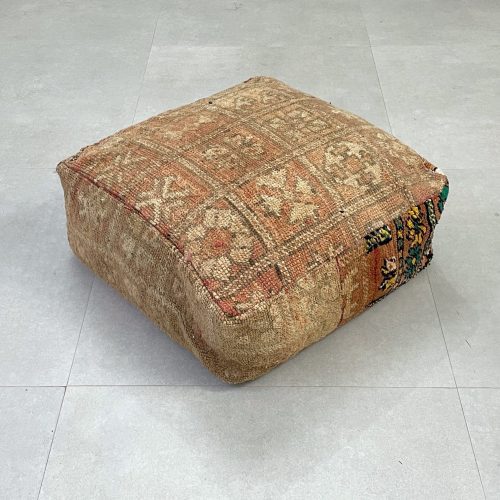 moroccan pouf 7 3909a1e2 8194 4152 91fd 2c427b312636