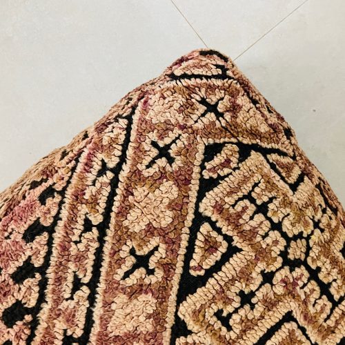 moroccan pouf 8 c7f874af d988 47cd 9dc3 aeb8eba526f1