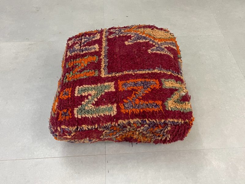 moroccan poufs 11 0c32786f 037e 44c7 93fe afa96ad7c922