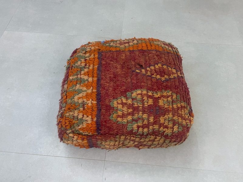 moroccan poufs 1 66cd4d91 93cc 46b7 a0af 9bdd09f00275