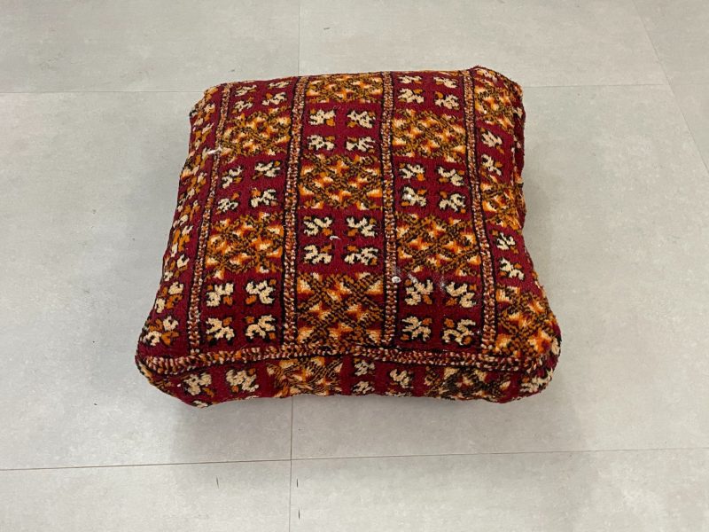 moroccan poufs 1 a432f598 f9a7 4da2 ba9f a87611d81ad5