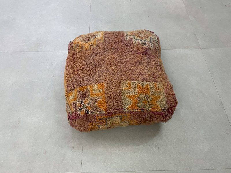 moroccan poufs 1 e2aefd2d 5e15 4c47 a0cc d5a711a068ce