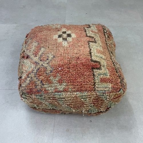 moroccan poufs 1 eb5fd435 8240 4f31 b3fc 5ac962ee6dd2