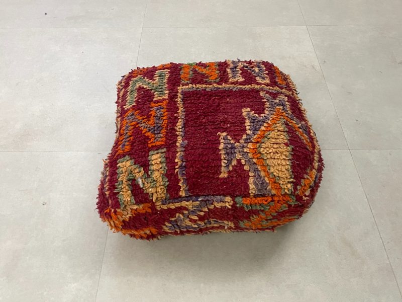 moroccan poufs 2 051dd0be d42e 4c0d adb9 15d2d5f08cb4