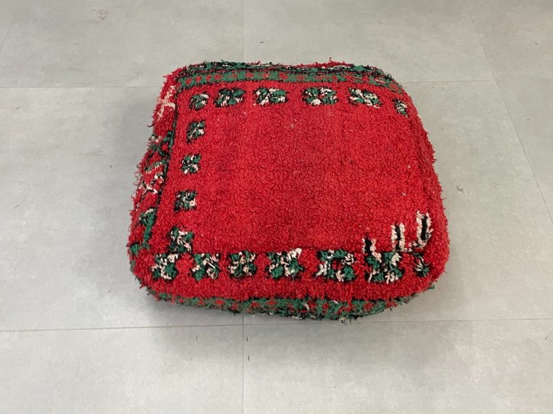 moroccan poufs 2 55d2029c 64b7 4c3d 8d4c 9fcdfd8370de