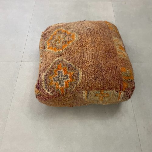 moroccan poufs 2 56c0f423 2ffd 432e a970 4e1a121c2949