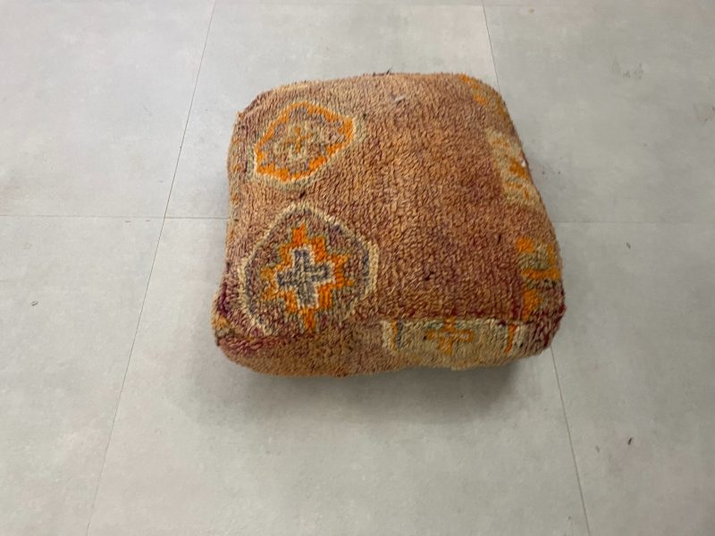 moroccan poufs 2 56c0f423 2ffd 432e a970 4e1a121c2949