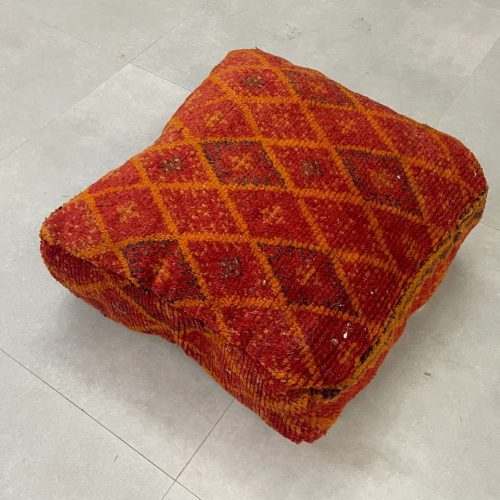 moroccan poufs 2 6448f3e4 bdcf 491b 88a9 cf4a04b923b3