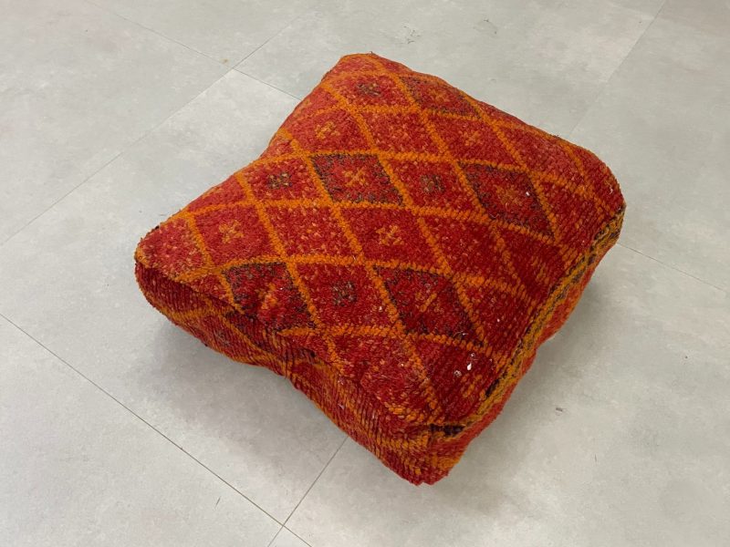 moroccan poufs 2 6448f3e4 bdcf 491b 88a9 cf4a04b923b3