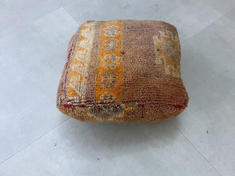 moroccan poufs 2 88579d51 db0f 4d95 8fb5 ad5fa1d510f1