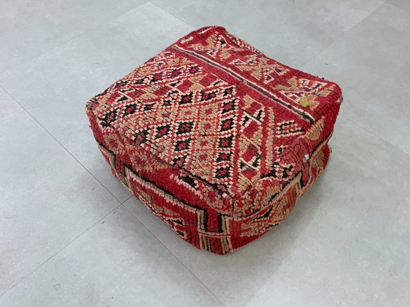 moroccan poufs 2 aace86d5 41fc 4f9e 9e0c f91dc40e680a