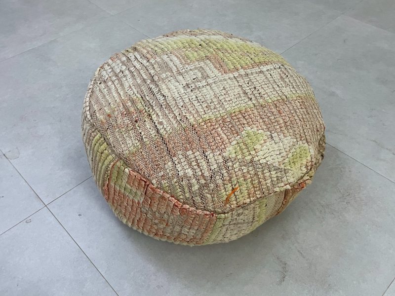 moroccan poufs 2 b3eaa143 77c6 45c4 b77b c807e8638877