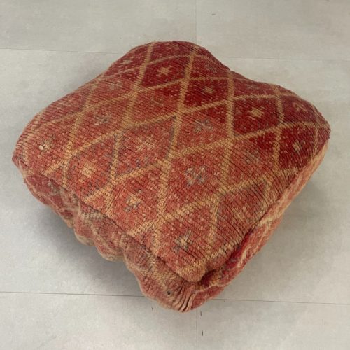 moroccan poufs 2 bd87b4ea d52f 422e 86b2 eb268fc109e6