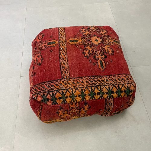 moroccan poufs 2 c71172c3 5fbf 4616 bfa2 0d686458611d