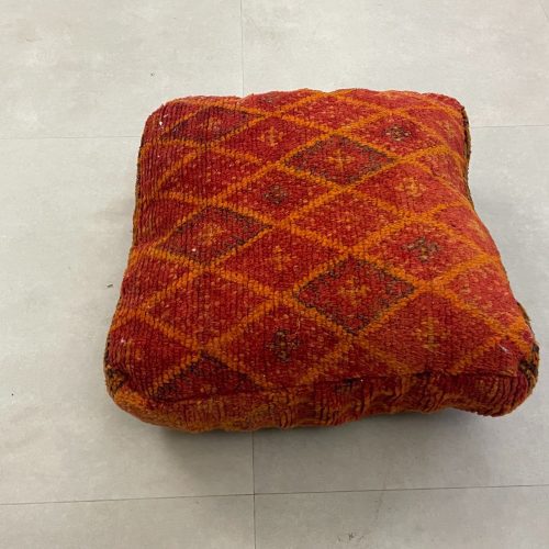 moroccan poufs 3 597fb1e0 10f4 491f 8c3a 9691c8600a38