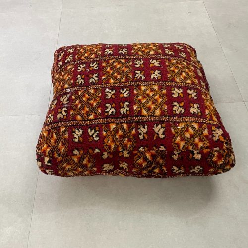 moroccan poufs 3 7bd7c59e 71a0 47ad a8f1 f32d0c7e9e7e