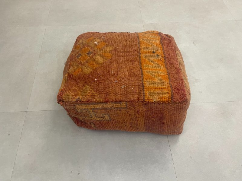 moroccan poufs 4 2ff42505 b1c9 4268 970e cd88510d01a2