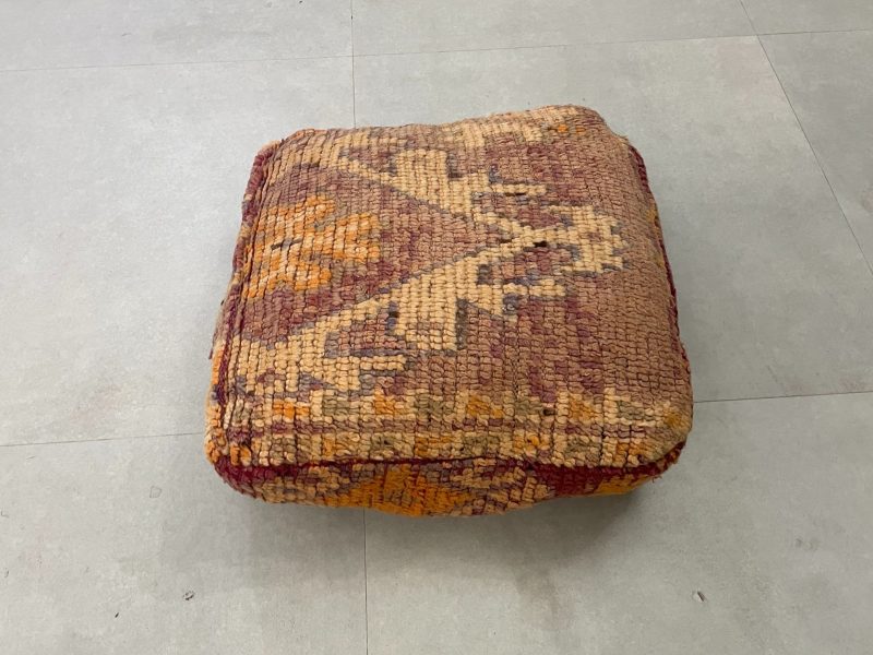 moroccan poufs 4 527e72af b5f8 49ba a7a1 b8e290e2caa4