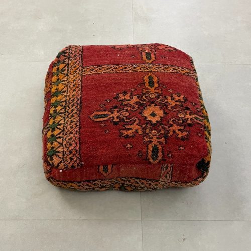 moroccan poufs 4 5d866cc0 fecb 44b3 9049 96f225b71e25