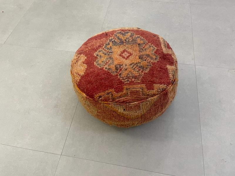 moroccan poufs 4 62493dd8 9646 4050 a3af 2f2850617a23