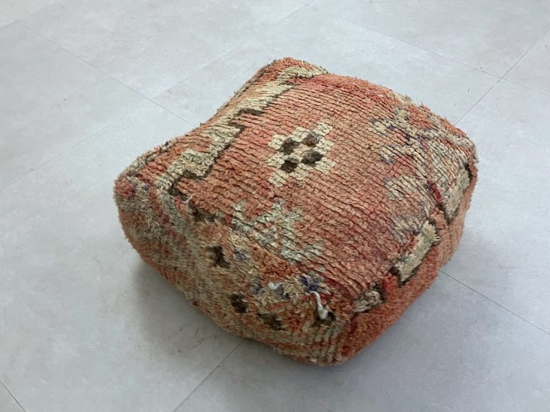 moroccan poufs 4 9daafb99 bad3 4c27 adfb 3283af64ce2b